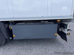 Schmitz Cargobull SKO 24 Bitemp / Multitemp Thermi King Spectrum