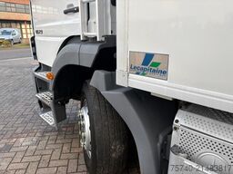 Mercedes-Benz AXOR 1829 + MANUAL + EURO 5 + LIFT + CARRIER