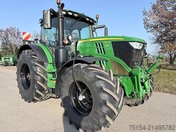 John Deere 6215R