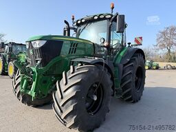 John Deere 6215R