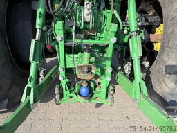 John Deere 6215R