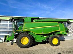 John Deere T560 Hillmaster