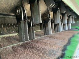 John Deere T560 Hillmaster