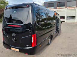 MERCEDES-BENZ 519 Sunset S 4 Ferqui Lagerfahrzeug Stock