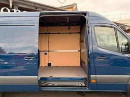 MERCEDES-BENZ Sprinter 319 CDI 4x4 4325 LED Navi