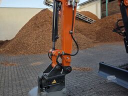 Hitachi ZX33U-6