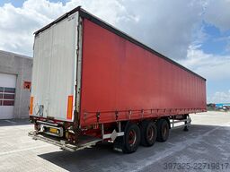 Kel-Berg 3 axle Curtainsider / Planenauflieger