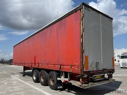 Kel-Berg 3 axle Curtainsider / Planenauflieger