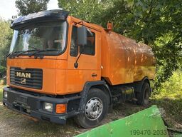 MAN M05