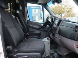MERCEDES-BENZ Sprinter II 519 CDI / RTW / Klima / Automatik