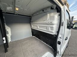 OPEL Vivaro Kasten L2H1 / TÜV 02.28 / KLIMA / AHK /