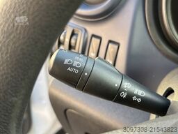 OPEL Vivaro Kasten L2H1 / TÜV 02.28 / KLIMA / AHK /