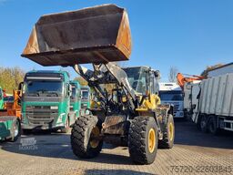 Komatsu WA 200  technische Wartung beim Komatsu Service