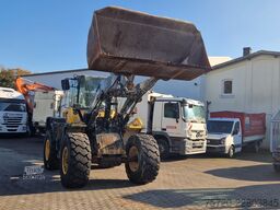 Komatsu WA 200  technische Wartung beim Komatsu Service