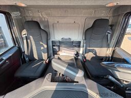 IVECO Stralis 400 / Lenkachse / Liftachse / STERZANTE