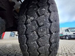 SCHWARZMÜLLER Y203 / Liftachse / Alu-Felgen