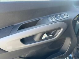 Citroën Berlingo M 130 MAX BAR +180°Kamera+Holiday+NAV+