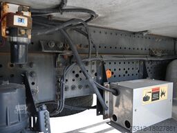 Mercedes-Benz Antos 1830  T1200R Bi Temp Fleisch Rohrbahnen LBW