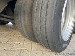 Jumbo Groenewegen T 0152 D / Semi Dieplader / Auto - ...