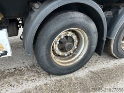 Krone Profi Liner / Curtainside / Lift + Steer axle /...