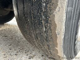 Krone Profi Liner / Curtainside / Lift + Steer axle /...