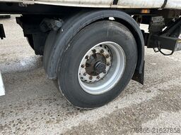 Krone Profi Liner / Curtainside / Lift + Steer axle /...