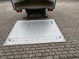 FUSO Canter 7C15 Koffer mit Ladebordwand