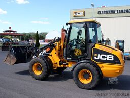 JCB 406