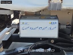 Iveco Eurocargo 180E320 4X2 18 toneladas, trampilla e...