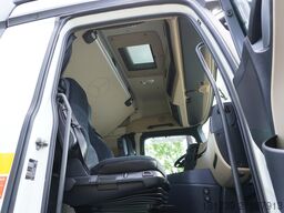 Mercedes-Benz Actros 1840 / NEW galvanized Tow truck