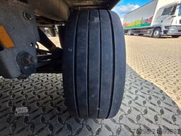 SCHMITZ CARGOBULL SKO 24/L-13.4 FP 60 COOL DB / Doppelstock / COC