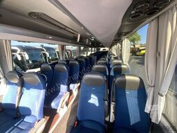 MAN R 08 Lion's Coach