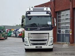 Volvo FH 13.460 Globetrotter XL 6x2 - Full spoiler - ...