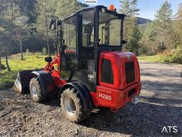 Heracles H280 Wheel Loader w/Snow Plow, Bucket and Pallet F