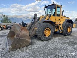 Volvo L120E Wheel Loader w/Bucket
