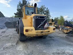 Volvo L120E Wheel Loader w/Bucket