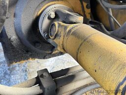 Volvo L120E Wheel Loader w/Bucket