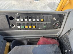 Volvo L120E Wheel Loader w/Bucket