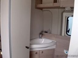 BÜRSTNER Campeo 4x4 C 540 4 x 4, Schlafdach, Offroad-Pak.