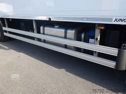 IVECO ML 160 E 32 P Koffer 7,25m/LBW/AHK/Klima/69 tkm