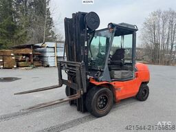 Toyota 42-7FD45 forklift – 9355 hours – 5.5 meter lifting