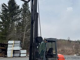 Toyota 42-7FD45 forklift – 9355 hours – 5.5 meter lifting