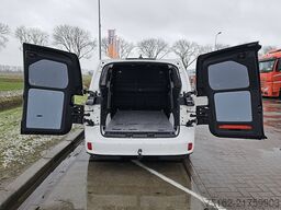 VOLKSWAGEN Z CARGO 2XZijdeur 77kWh NAP!