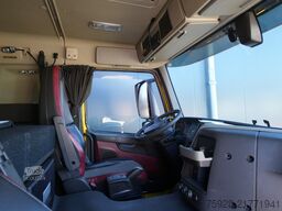 Volvo FM 330 tractor unit