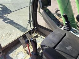 Sennebogen 850R with hydraulic rotating grapple