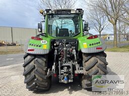 Fendt 724 VARIO S4 Profi mit Vorbereitung John Deere-Lenksystem
