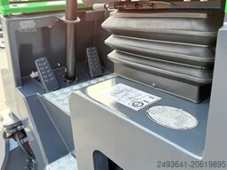 Combilift C4000CB TRIPLEX 5200MM FREE-LIFT TOP 1