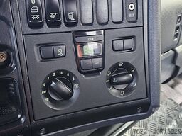 SCANIA P320 LOW ENTRY 6X2*4 HIAB