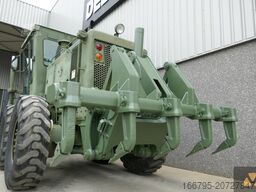 Caterpillar 130G Ex-army