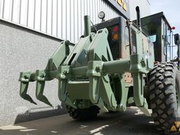 Caterpillar 130G Ex-army